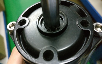 發(fā)動機機油壓力傳感器的工作原理是什么啊？